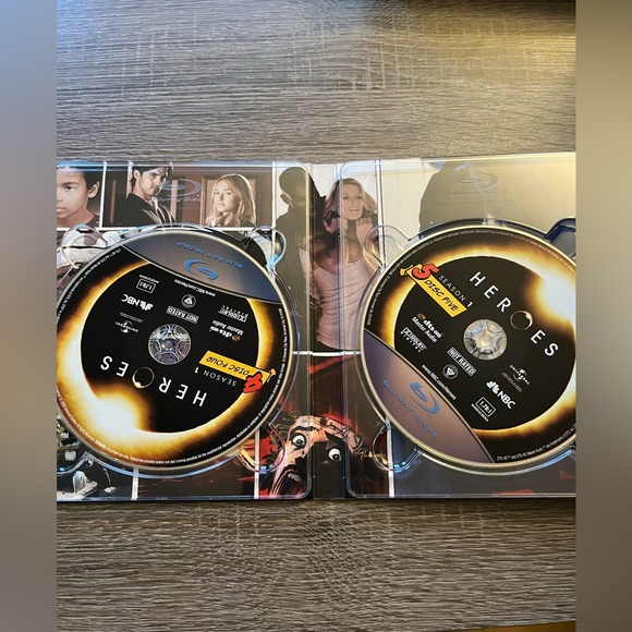 📀 3/$15 or 4/$20 📀 Heroes Season 1 Bluray - Picture 5 of 5